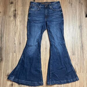 Wrangler Women's Blue and Navy Jeans